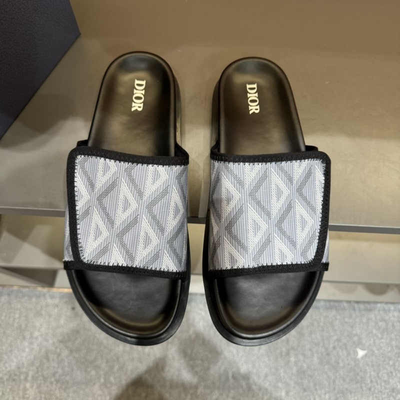 ch**an D*or slippers